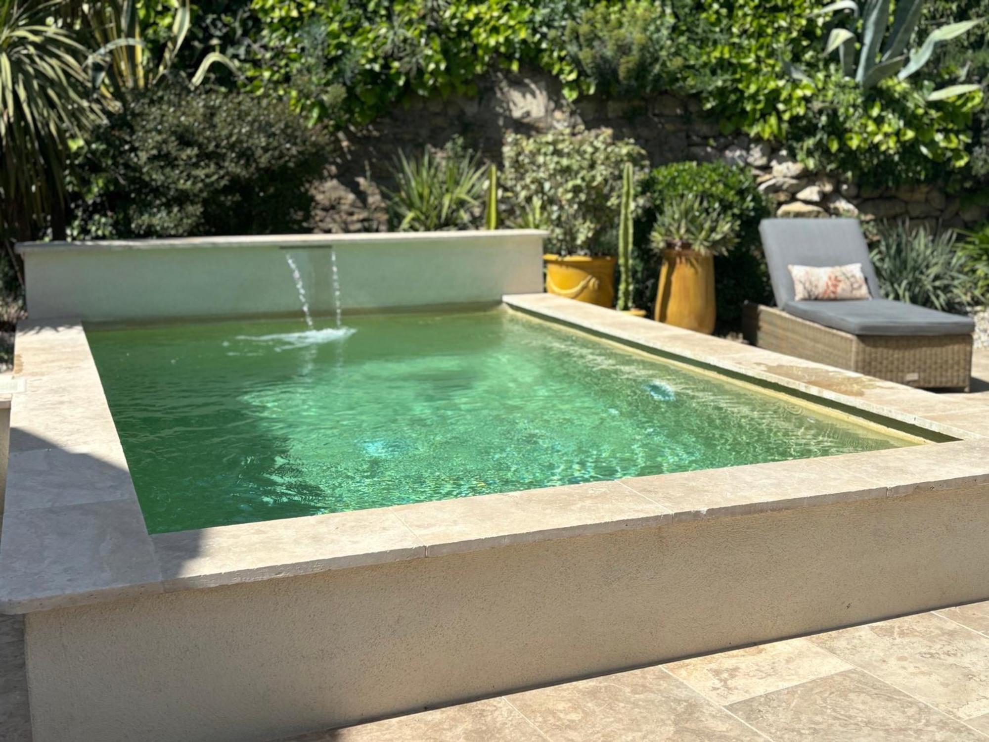 Cosy Avec Piscine ,parking Et Jardin